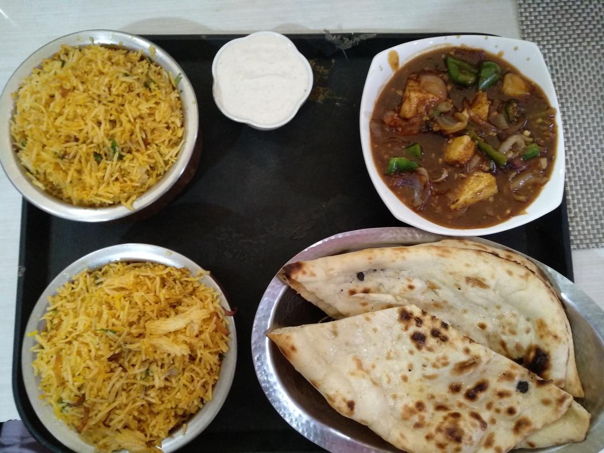 Durgāpur Kalpana Inn מראה חיצוני תמונה