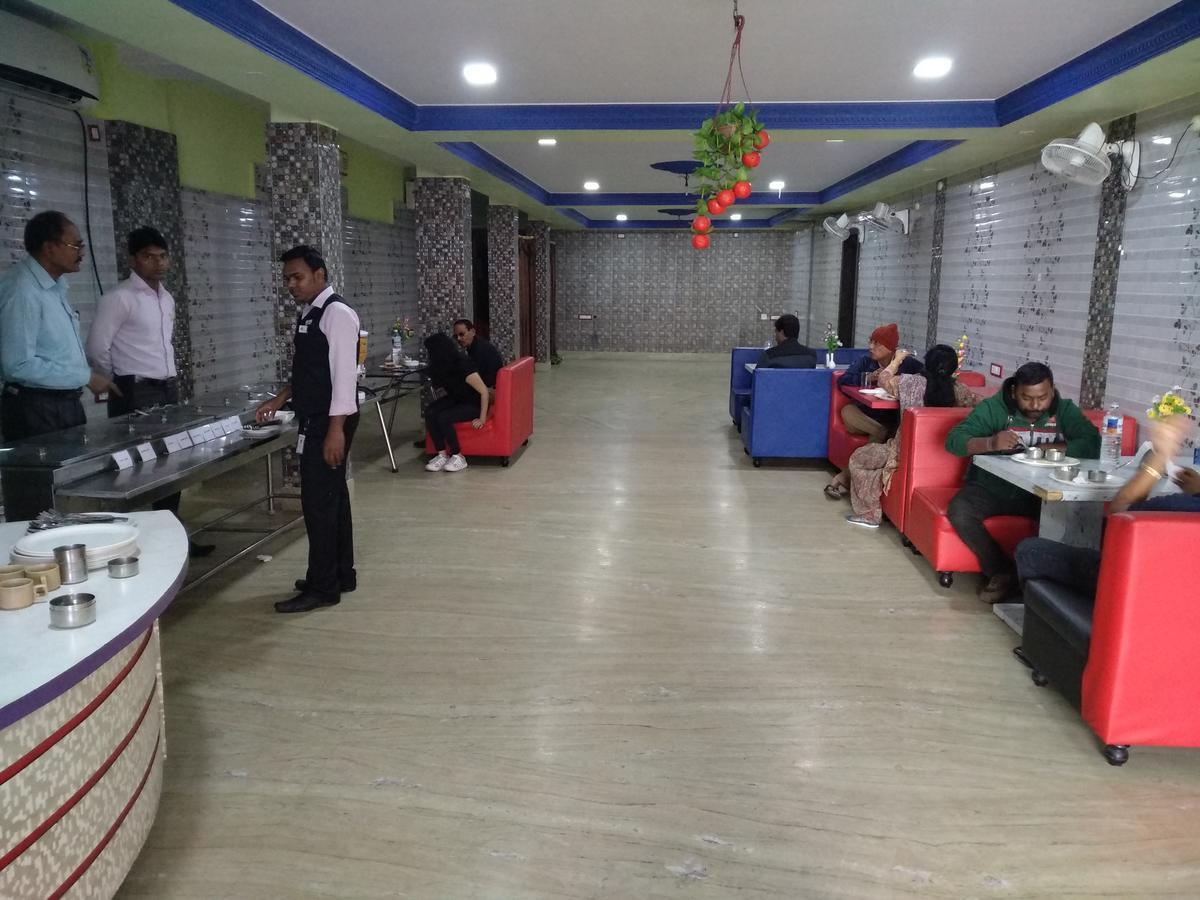 Durgāpur Kalpana Inn מראה חיצוני תמונה