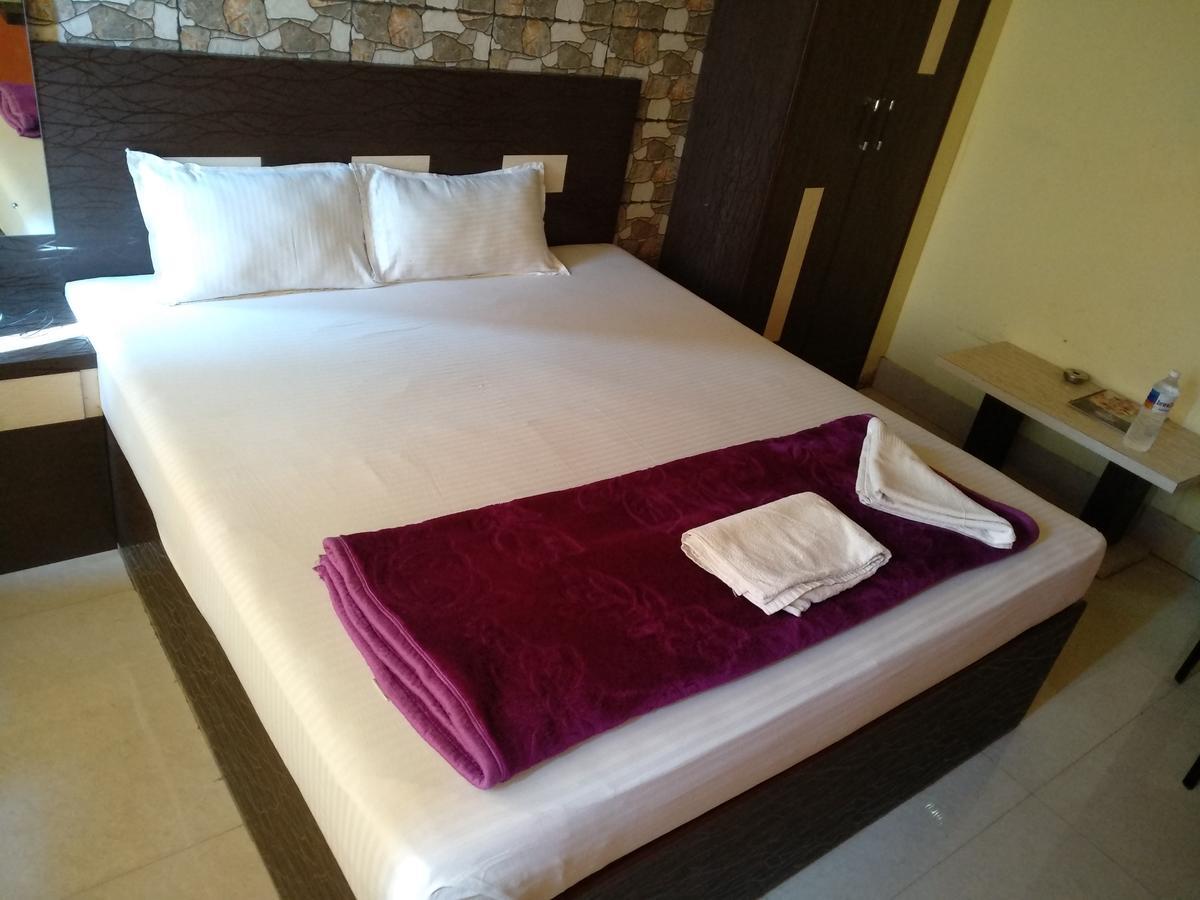 Durgāpur Kalpana Inn מראה חיצוני תמונה