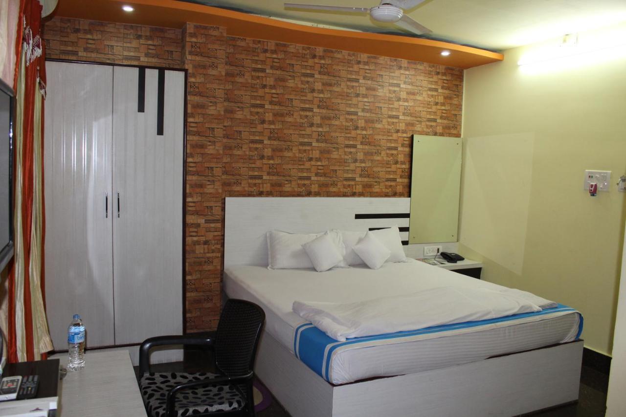 Durgāpur Kalpana Inn מראה חיצוני תמונה