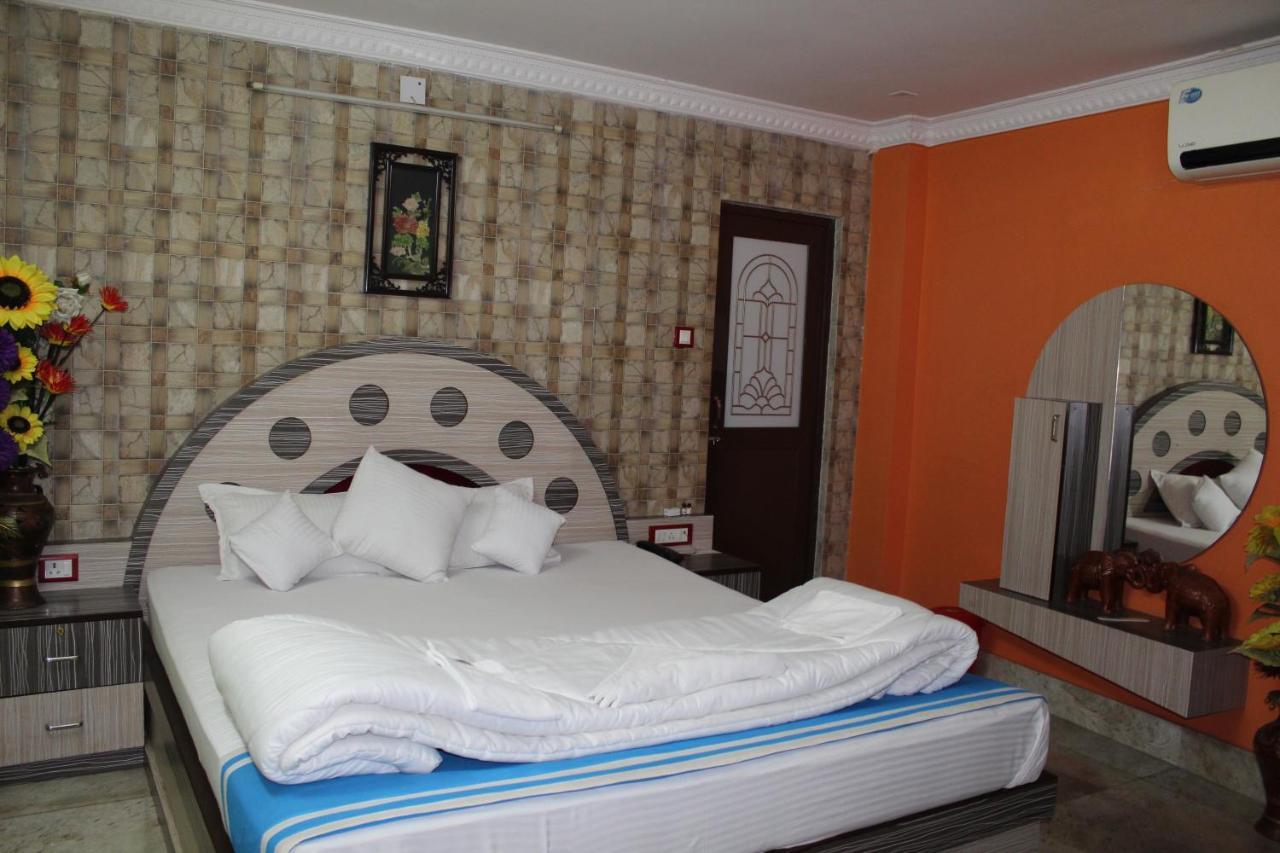 Durgāpur Kalpana Inn מראה חיצוני תמונה